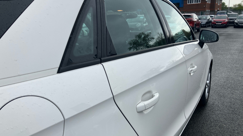 Audi A1 1.0 TFSI SE 5dr Petrol Hatchback